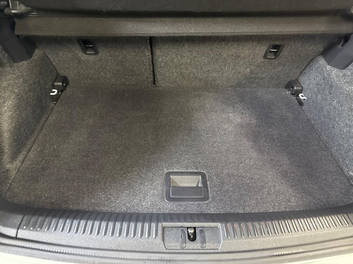 Used Volkswagen Polo 2016 for sale - 76426737: Photo 17