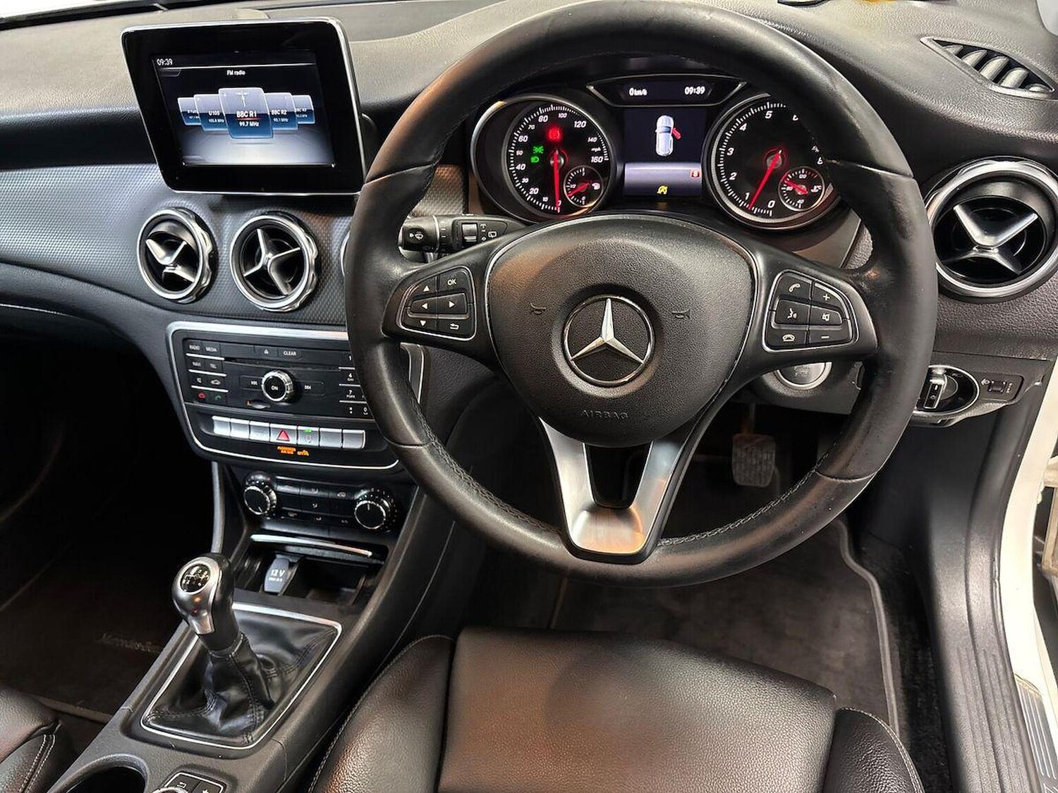 Used Mercedes-Benz GLA 2018 for sale - 76589150: Photo 9