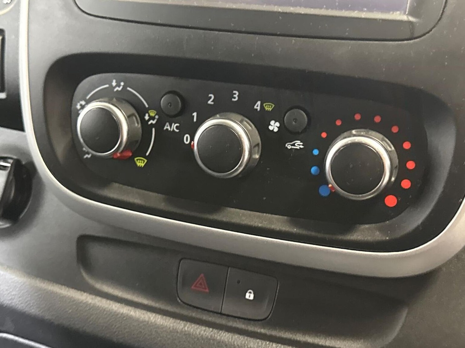 Used Renault Trafic 2020 for sale - 77489226: Photo 12