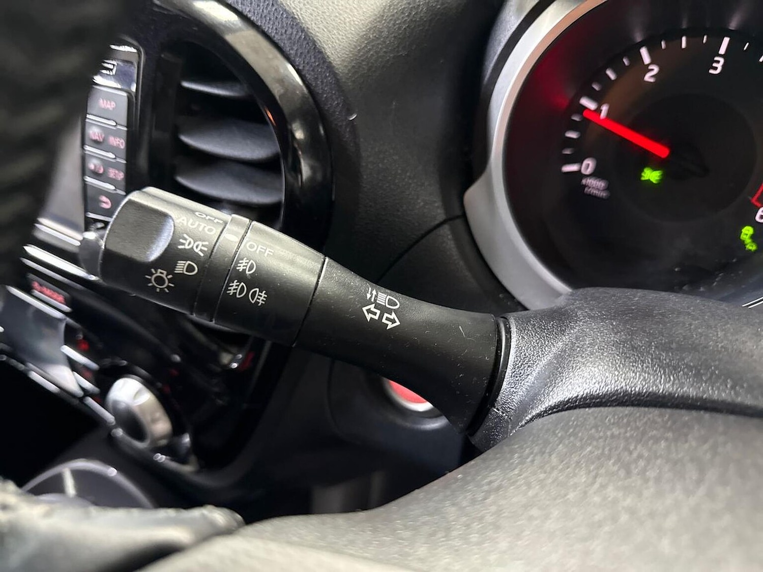 Used Nissan Juke 2017 for sale - 78169006: Photo 29