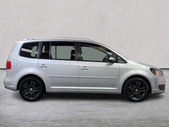 Used Volkswagen Touran 2015 for sale - 78739796: Photo