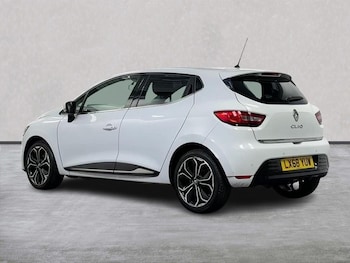 Used Renault Clio 2018 for sale - 79571482: Photo