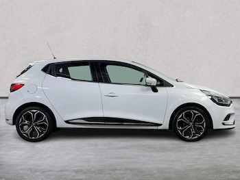 Used Renault Clio 2018 for sale - 79571482: Photo