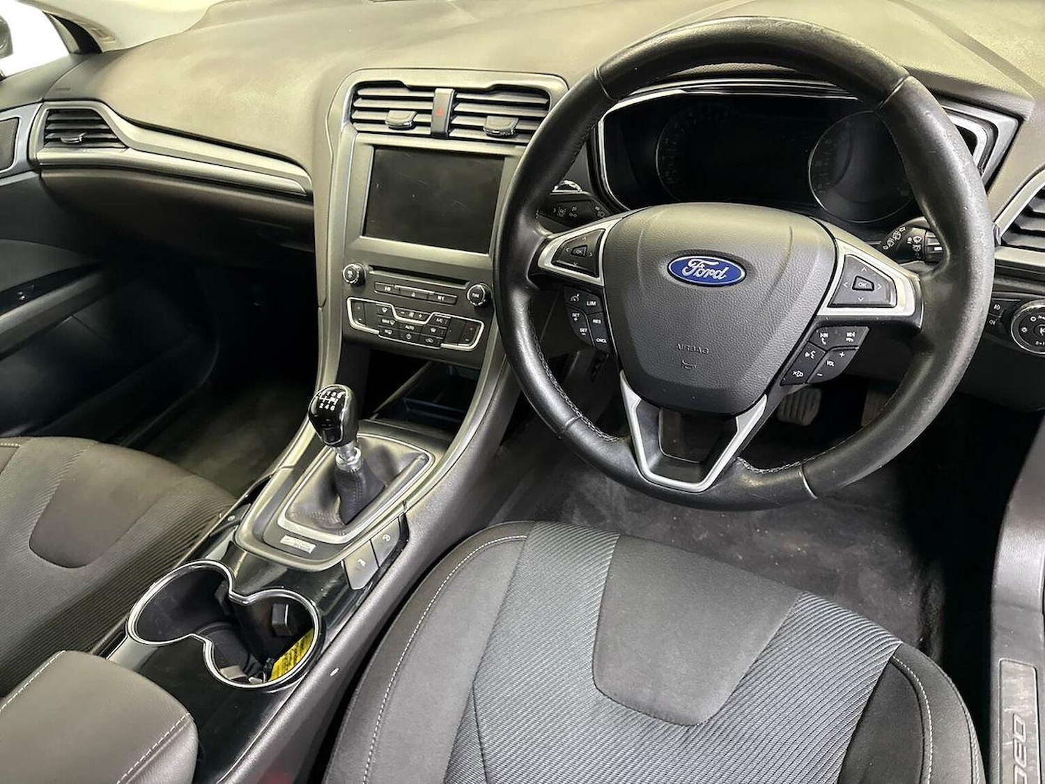 Used Ford Mondeo 2016 for sale - 76149634: Photo 15