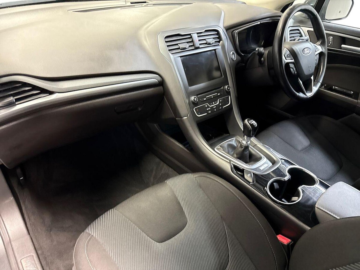 Used Ford Mondeo 2016 for sale - 76149634: Photo 7