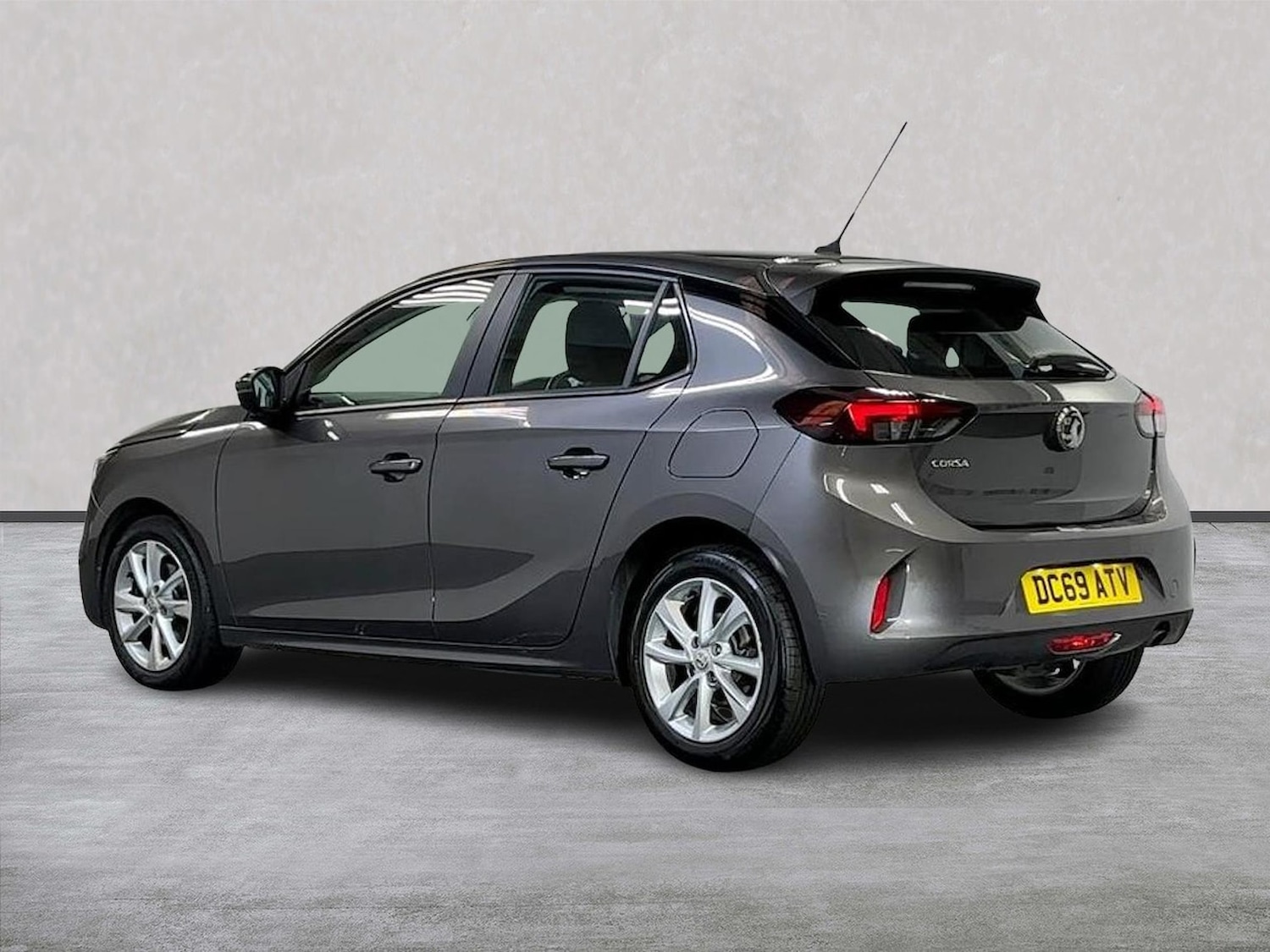 Used Vauxhall Corsa 2020 for sale - 76492442: Photo 2