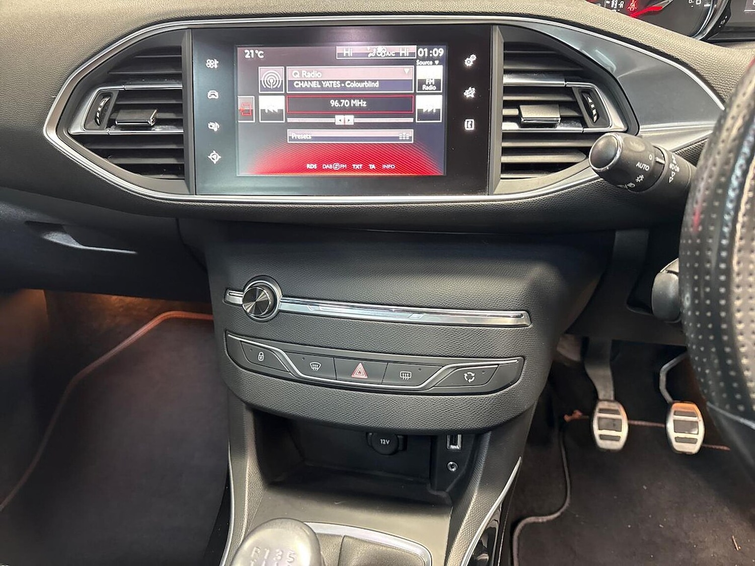 Used Peugeot 308 2017 for sale - 76149635: Photo 11