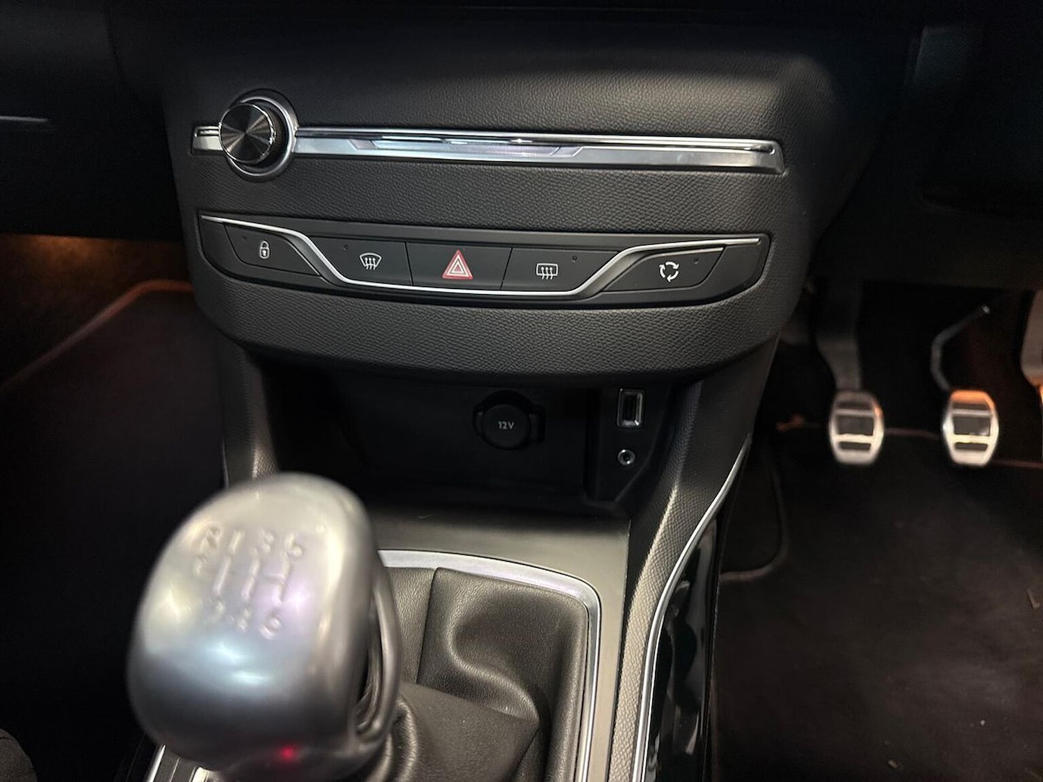 Used Peugeot 308 2017 for sale - 76149635: Photo 12