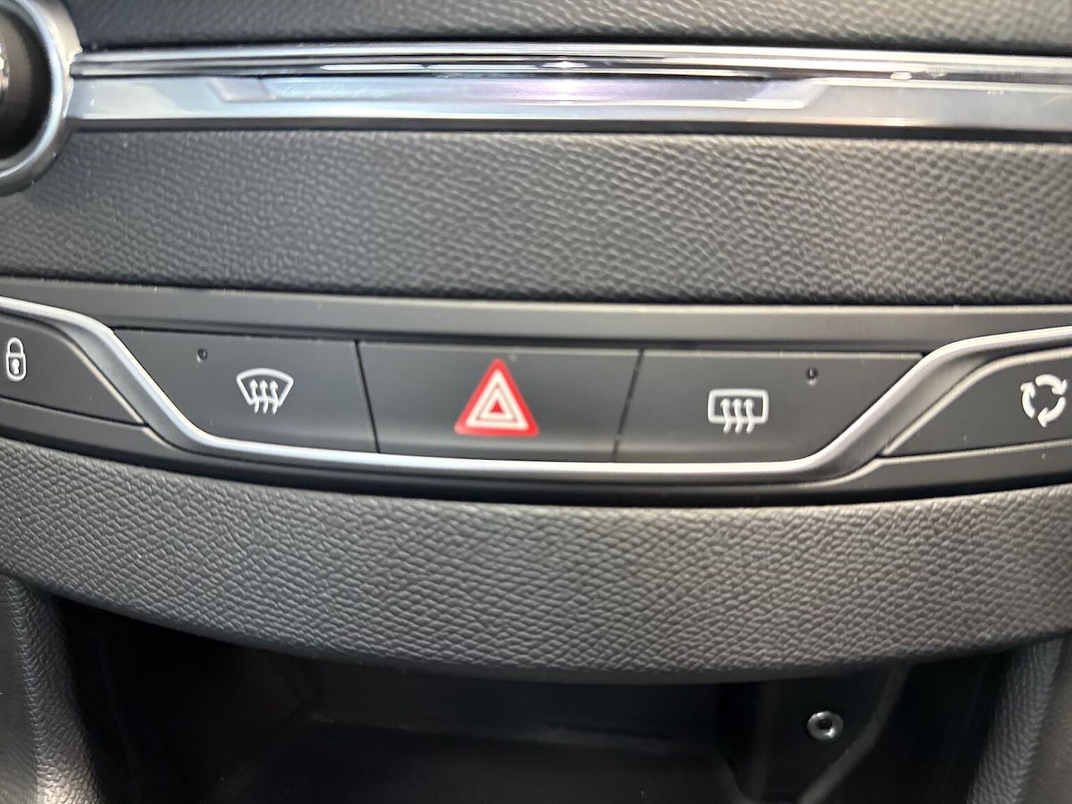 Used Peugeot 308 2017 for sale - 76149635: Photo 22