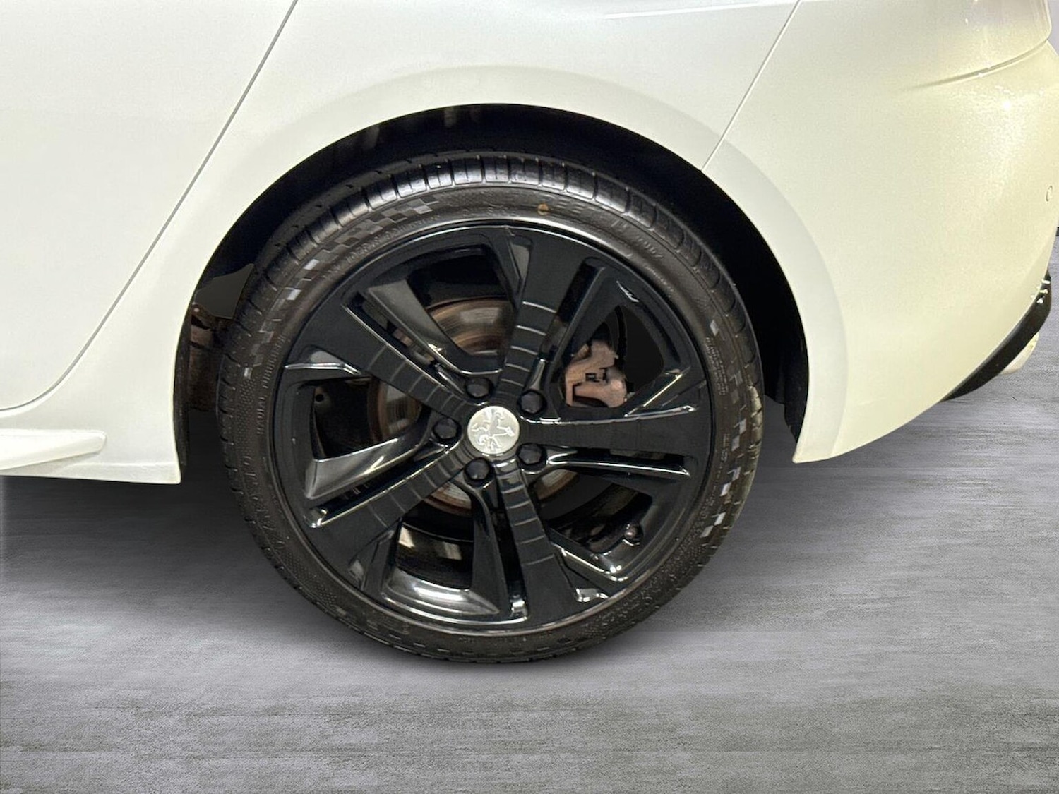 Used Peugeot 308 2017 for sale - 76149635: Photo 6