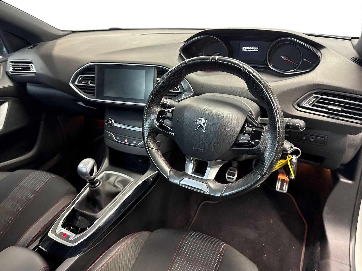 Used Peugeot 308 2017 for sale - 76149635: Photo 8