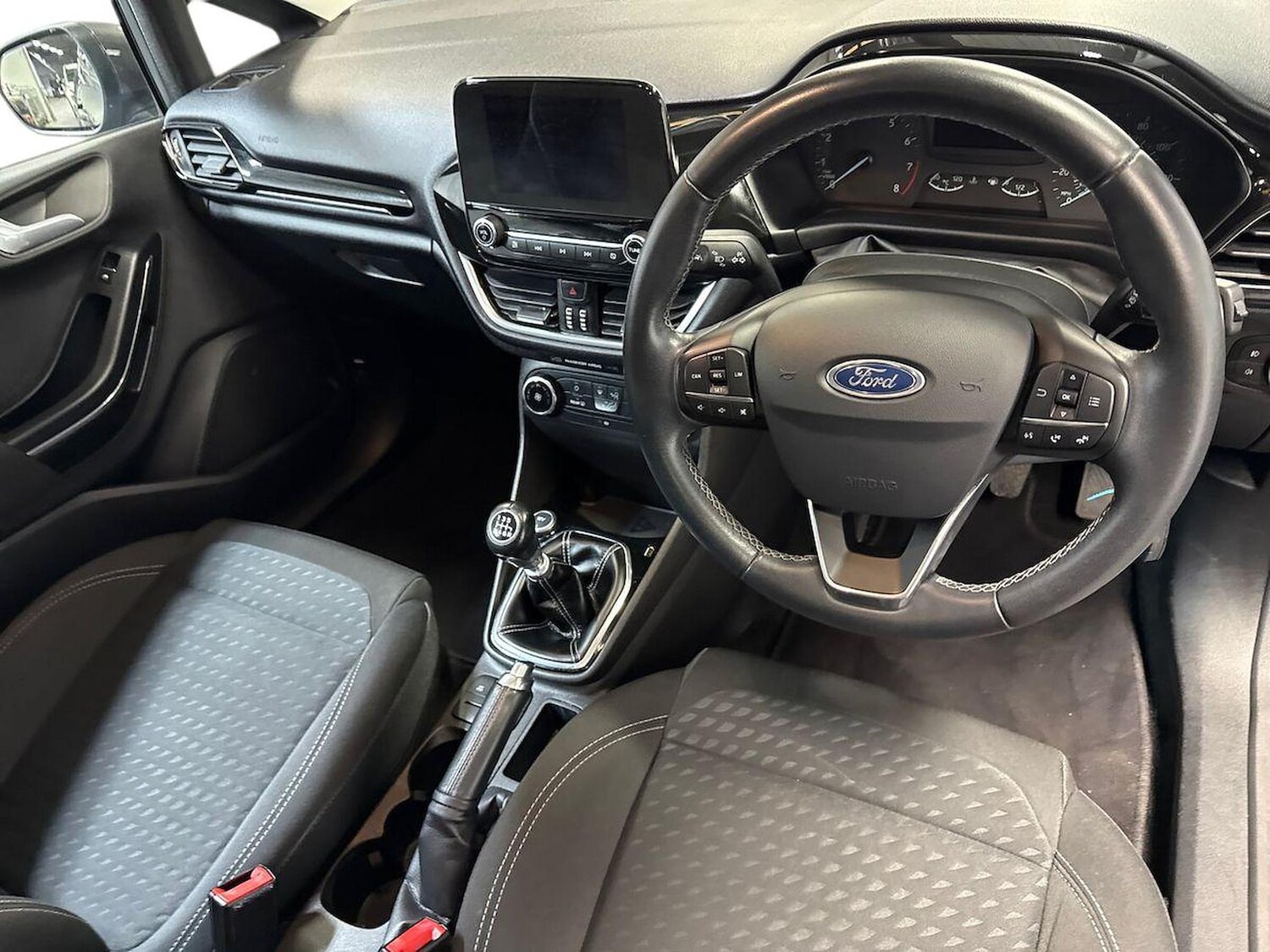 Used Ford Fiesta 2017 for sale - 76681710: Photo 15