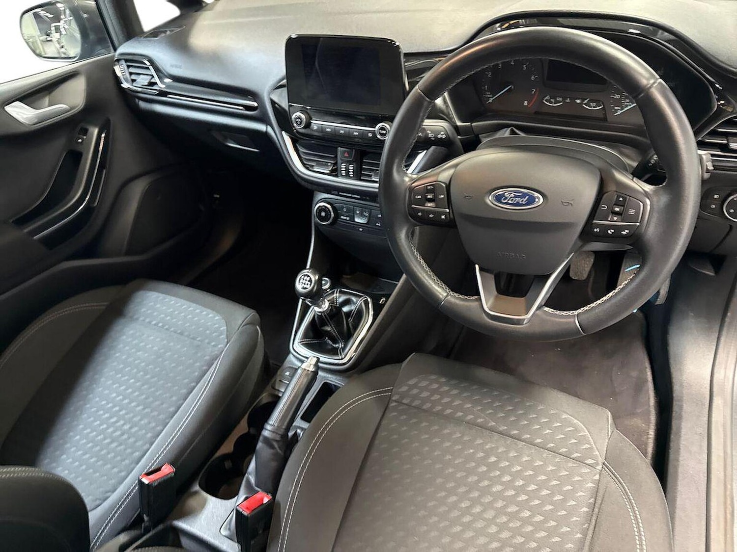 Used Ford Fiesta 2017 for sale - 76681710: Photo 8