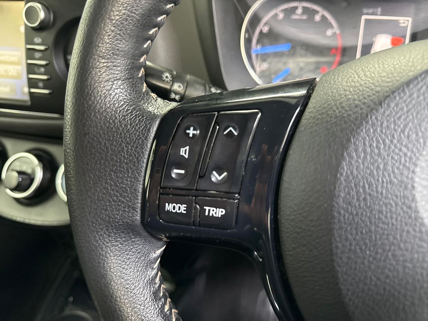 Used Toyota Yaris 2019 for sale - 77676392: Photo 24