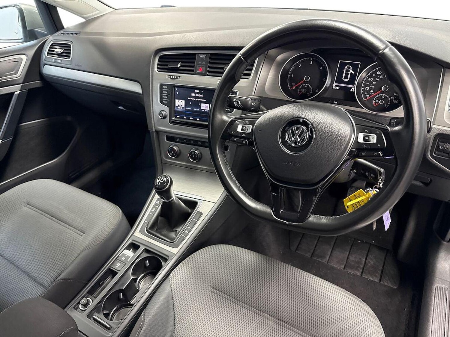 Used Volkswagen Golf 2016 for sale - 76288567: Photo 8