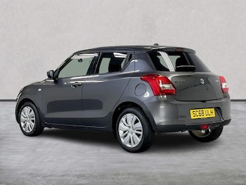 Used Suzuki Swift 2018 for sale - 75536712: Photo