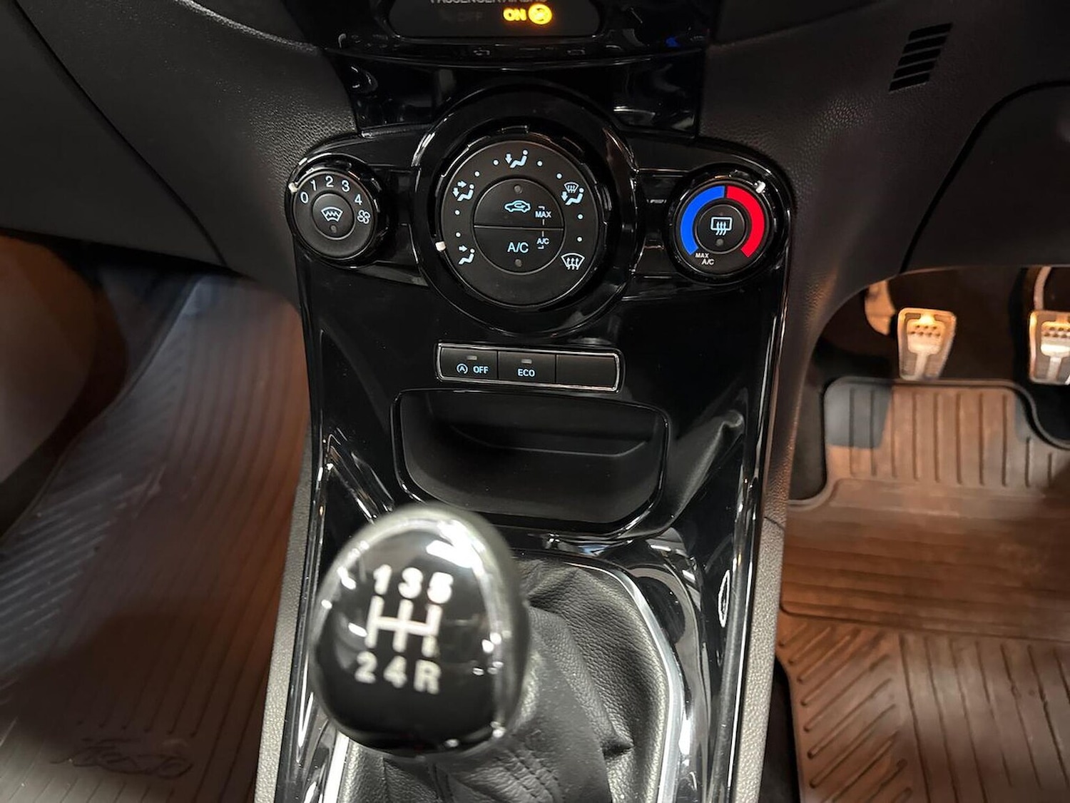 Used Ford Fiesta 2015 for sale - 76187124: Photo 12