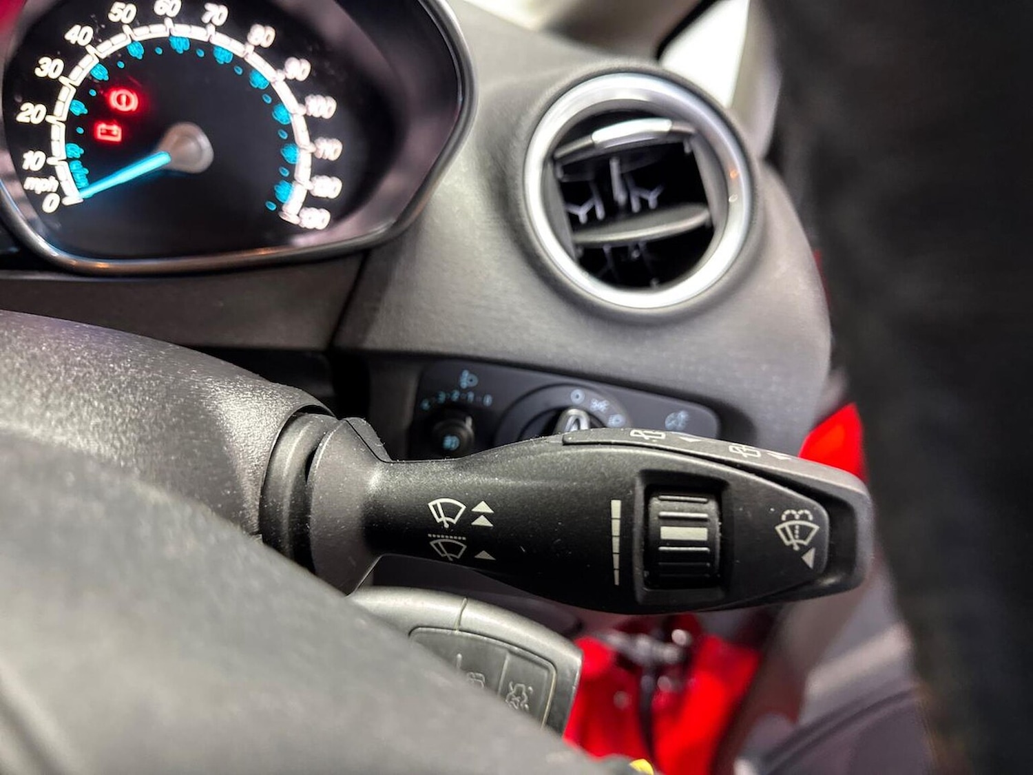 Used Ford Fiesta 2015 for sale - 76187124: Photo 27