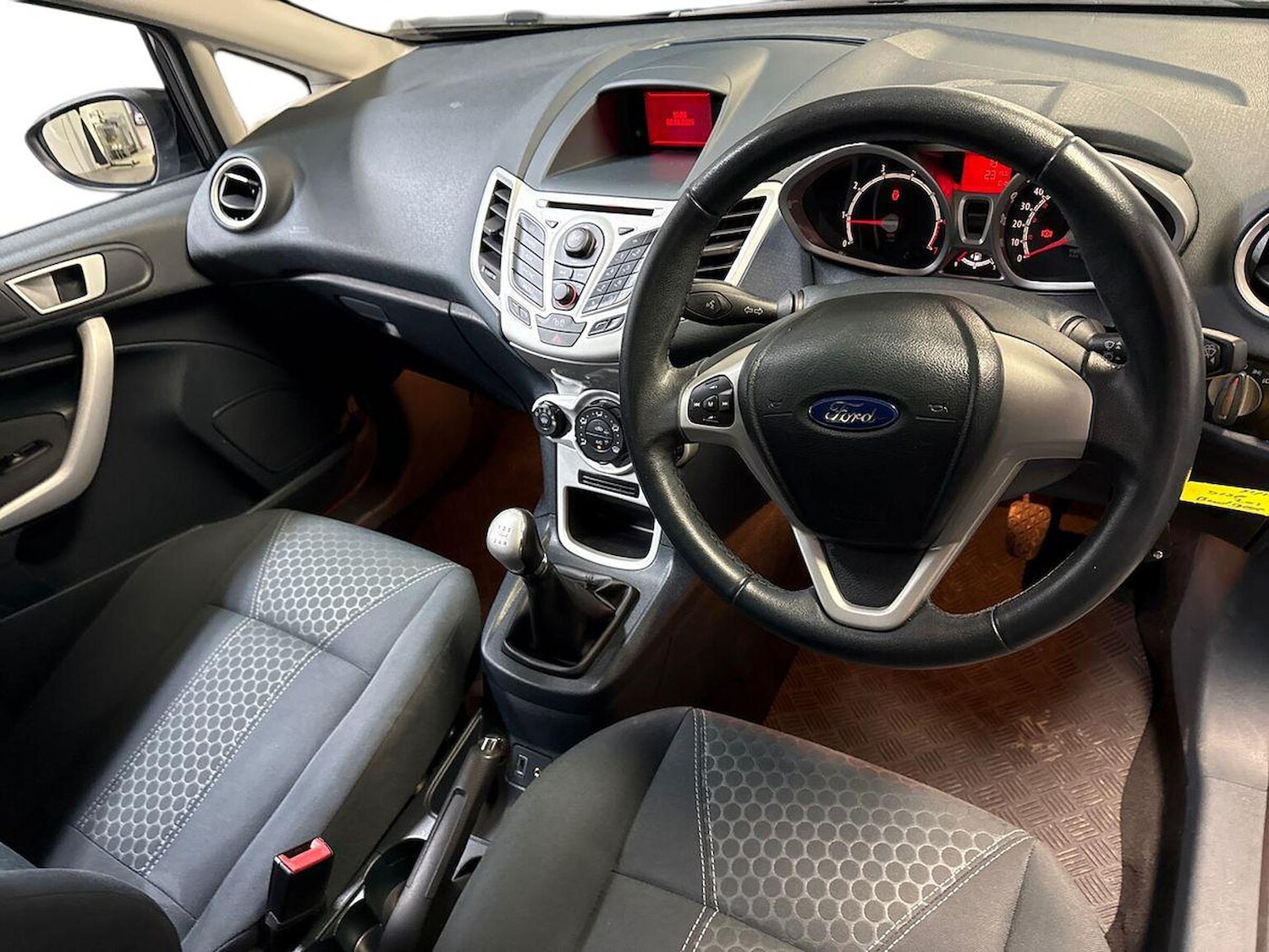 Used Ford Fiesta 2012 for sale - 77089926: Photo 15