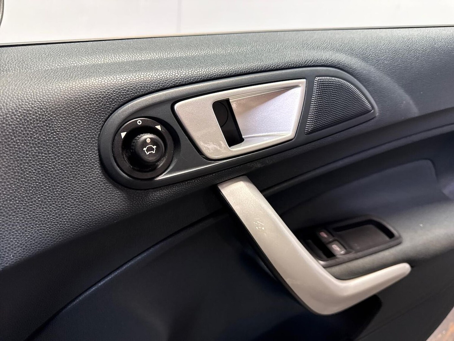 Used Ford Fiesta 2012 for sale - 77089926: Photo 21