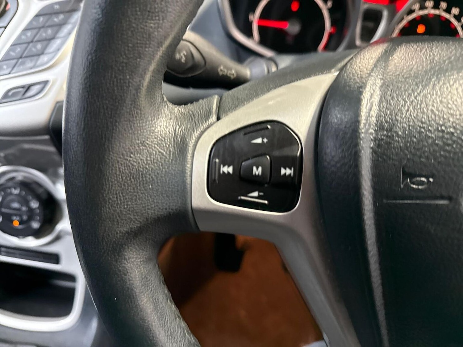 Used Ford Fiesta 2012 for sale - 77089926: Photo 24