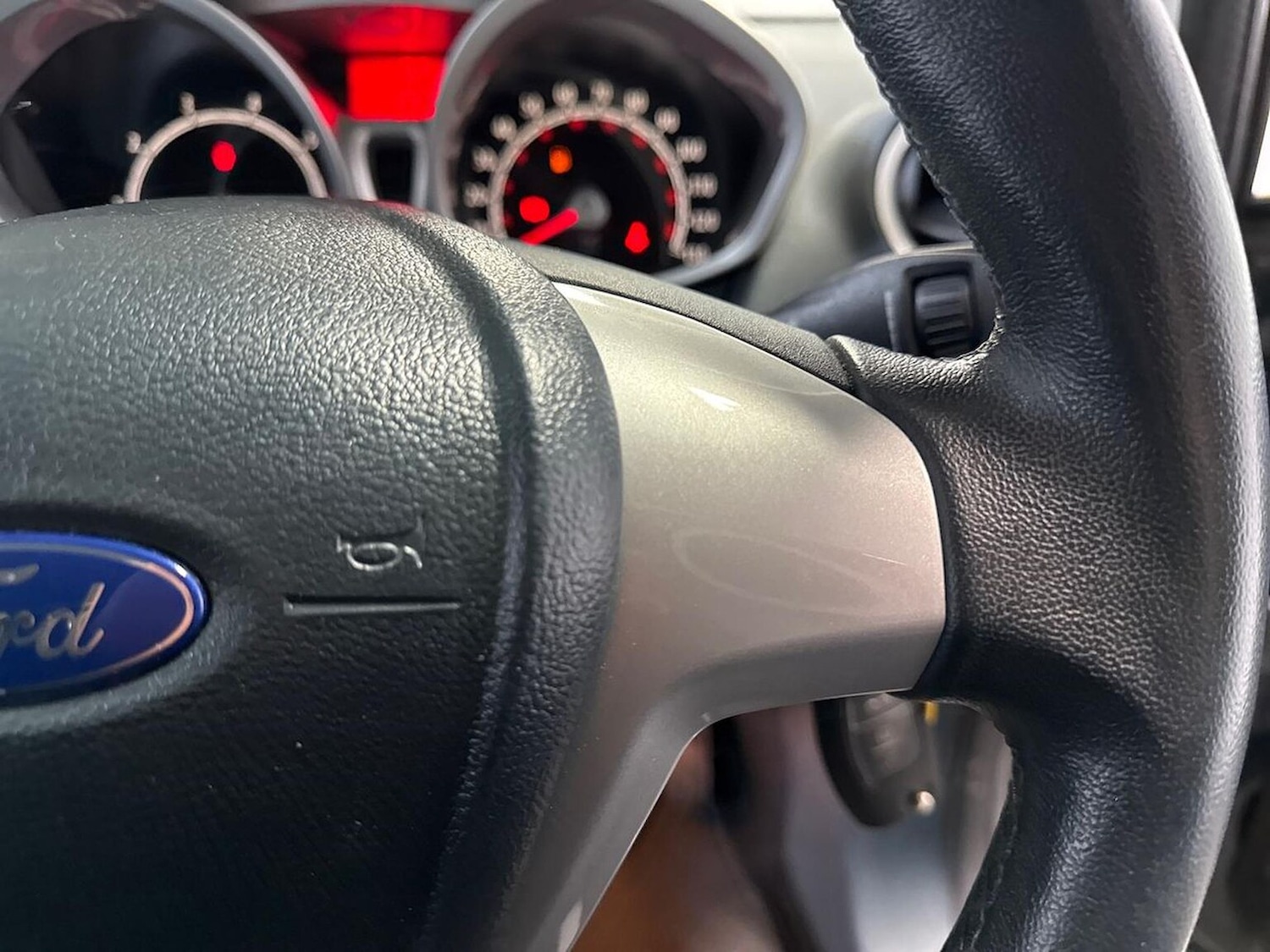 Used Ford Fiesta 2012 for sale - 77089926: Photo 25