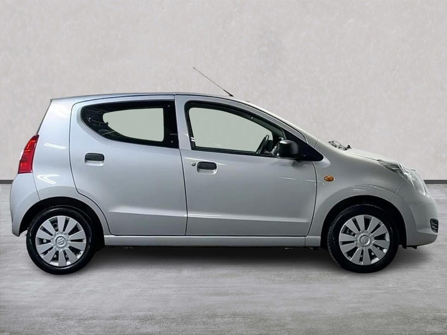 Used Suzuki Alto 2014 for sale - 77073201: Photo 3