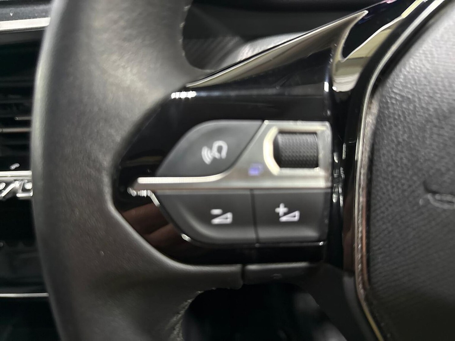 Used Peugeot 208 2022 for sale - 77542453: Photo 27