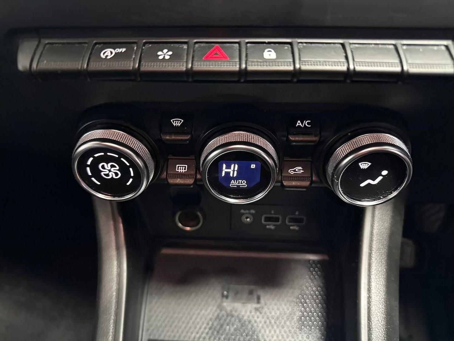 Used Renault Captur 2022 for sale - 77555300: Photo 22