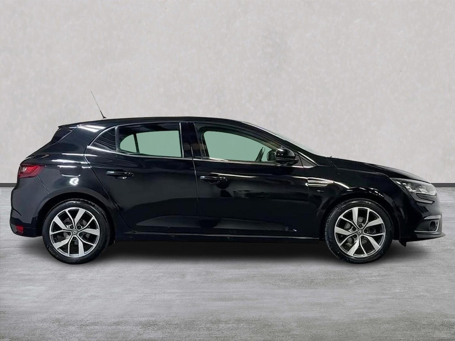 Used Renault Megane 2016 for sale - 76947001: Photo 3