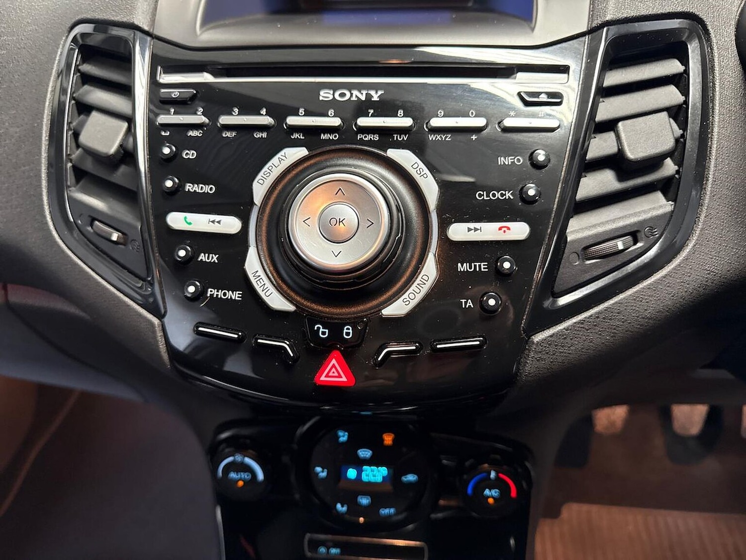 Used Ford Fiesta 2017 for sale - 77034599: Photo 12