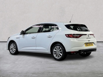 Used Renault Megane 2017 for sale - 75956434: Photo
