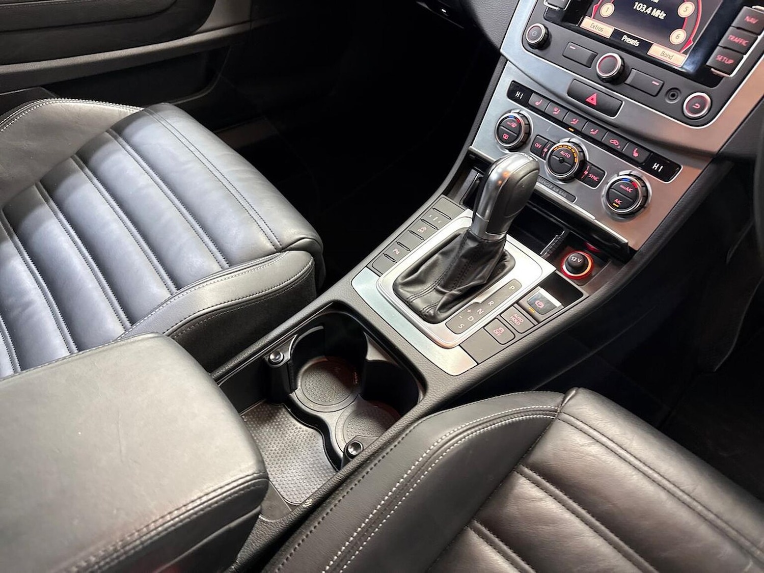 Used Volkswagen CC 2013 for sale - 78176480: Photo 13