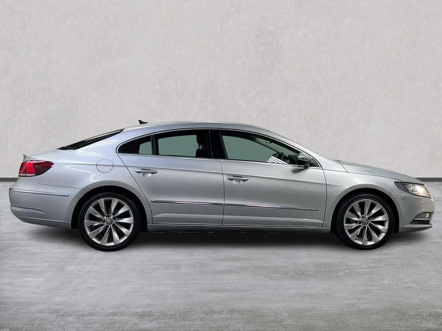 Used Volkswagen CC 2013 for sale - 78176480: Photo 3