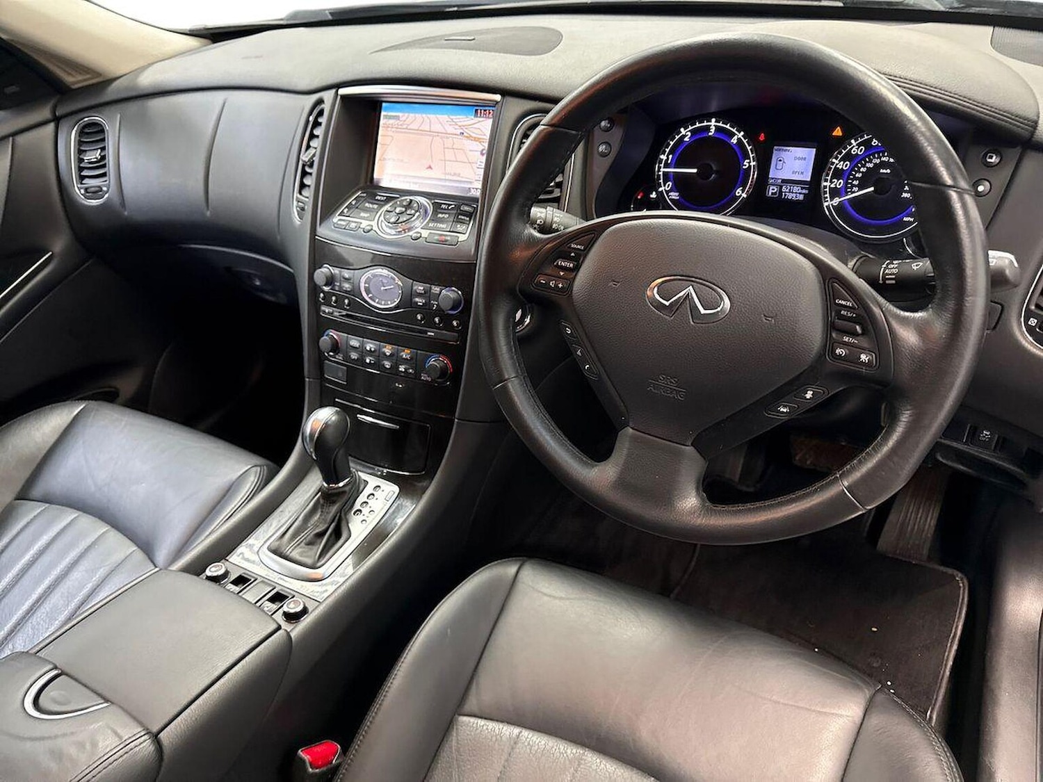 Used Infiniti QX50 2015 for sale - 77980033: Photo 8