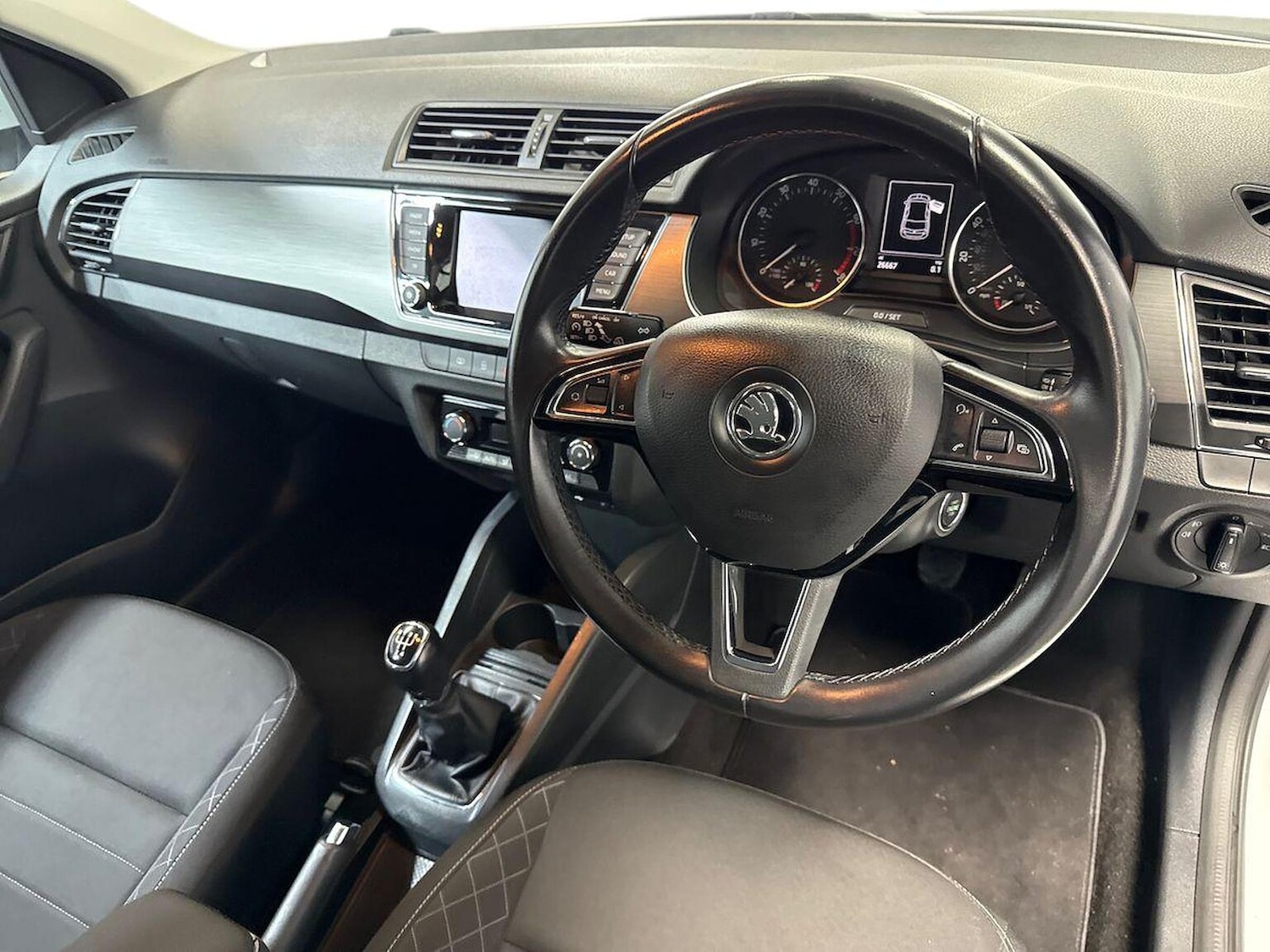 Used Skoda Fabia 2015 for sale - 76426736: Photo 9