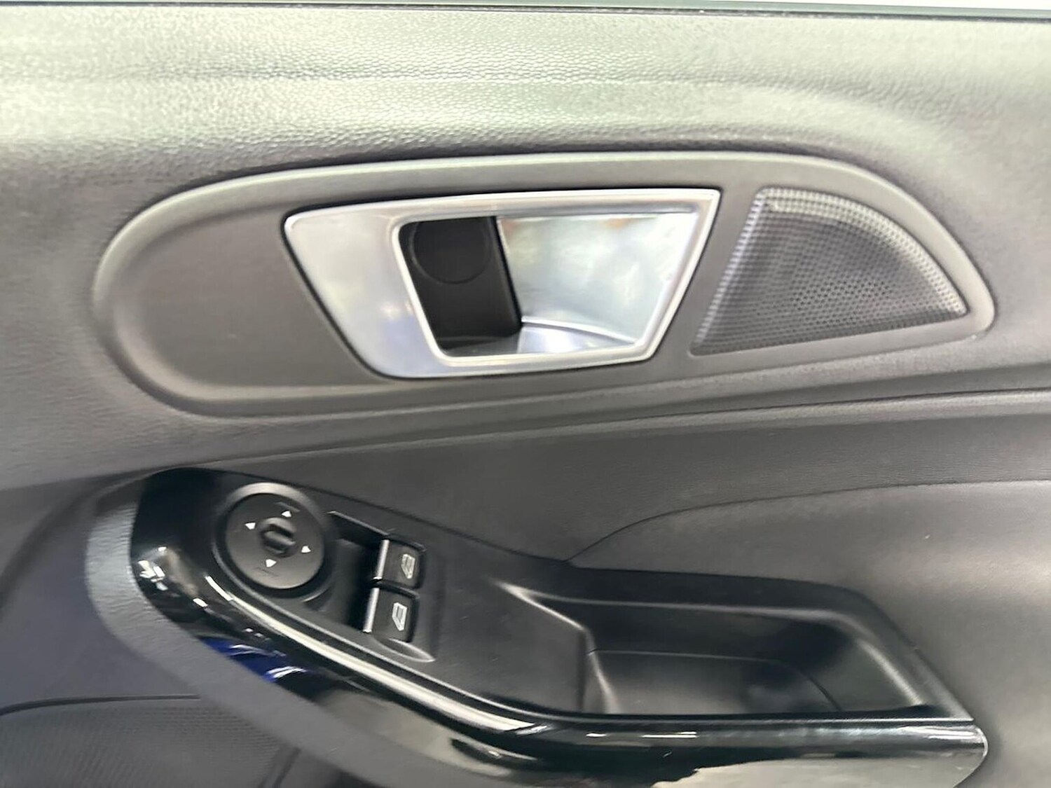 Used Ford Fiesta 2016 for sale - 78192335: Photo 23