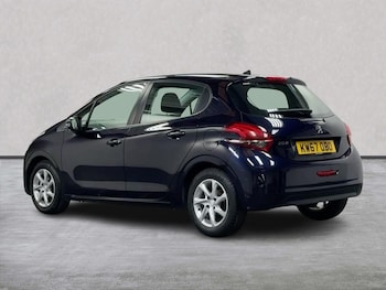 Used Peugeot 208 2018 for sale - 79463286: Photo