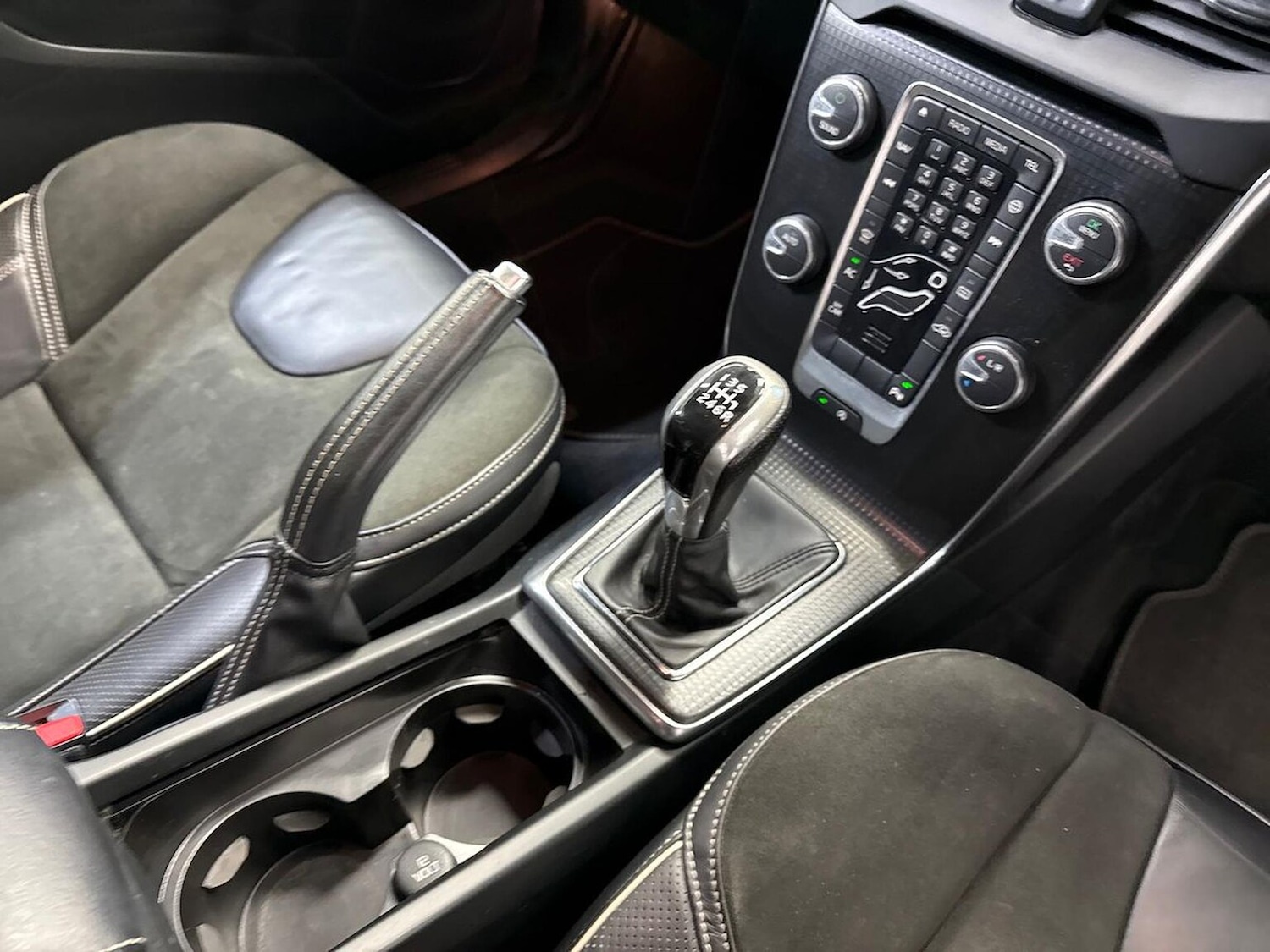 Used Volvo V40 2017 for sale - 78144508: Photo 13