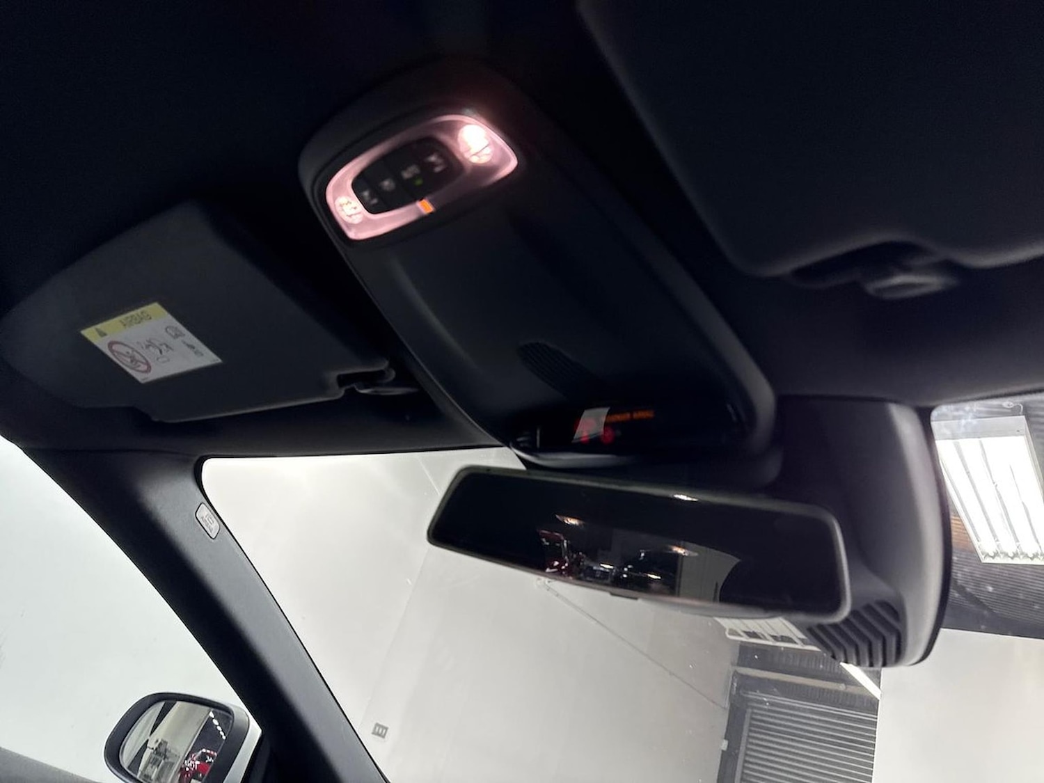 Used Volvo V40 2017 for sale - 78144508: Photo 14