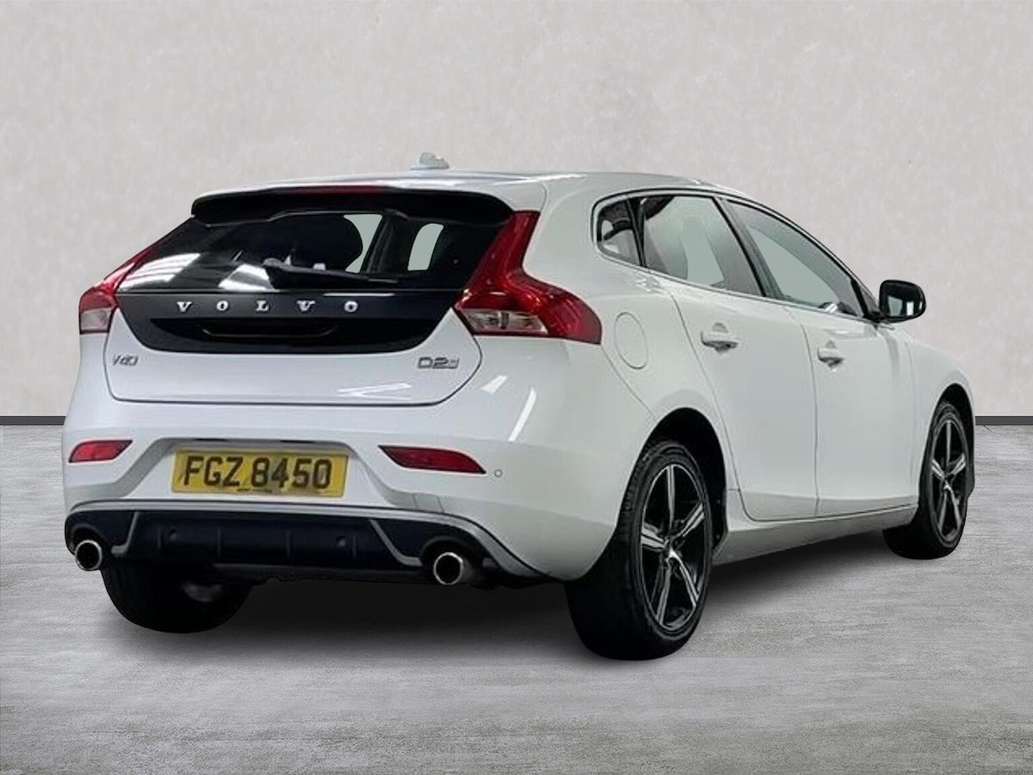 Used Volvo V40 2017 for sale - 78144508: Photo 18