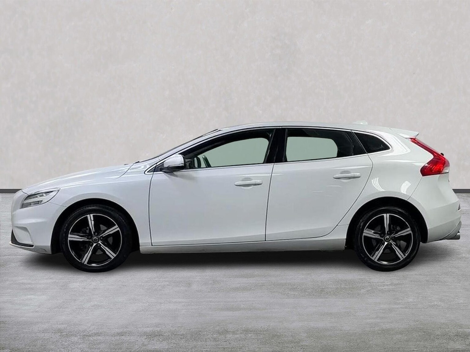 Used Volvo V40 2017 for sale - 78144508: Photo 19