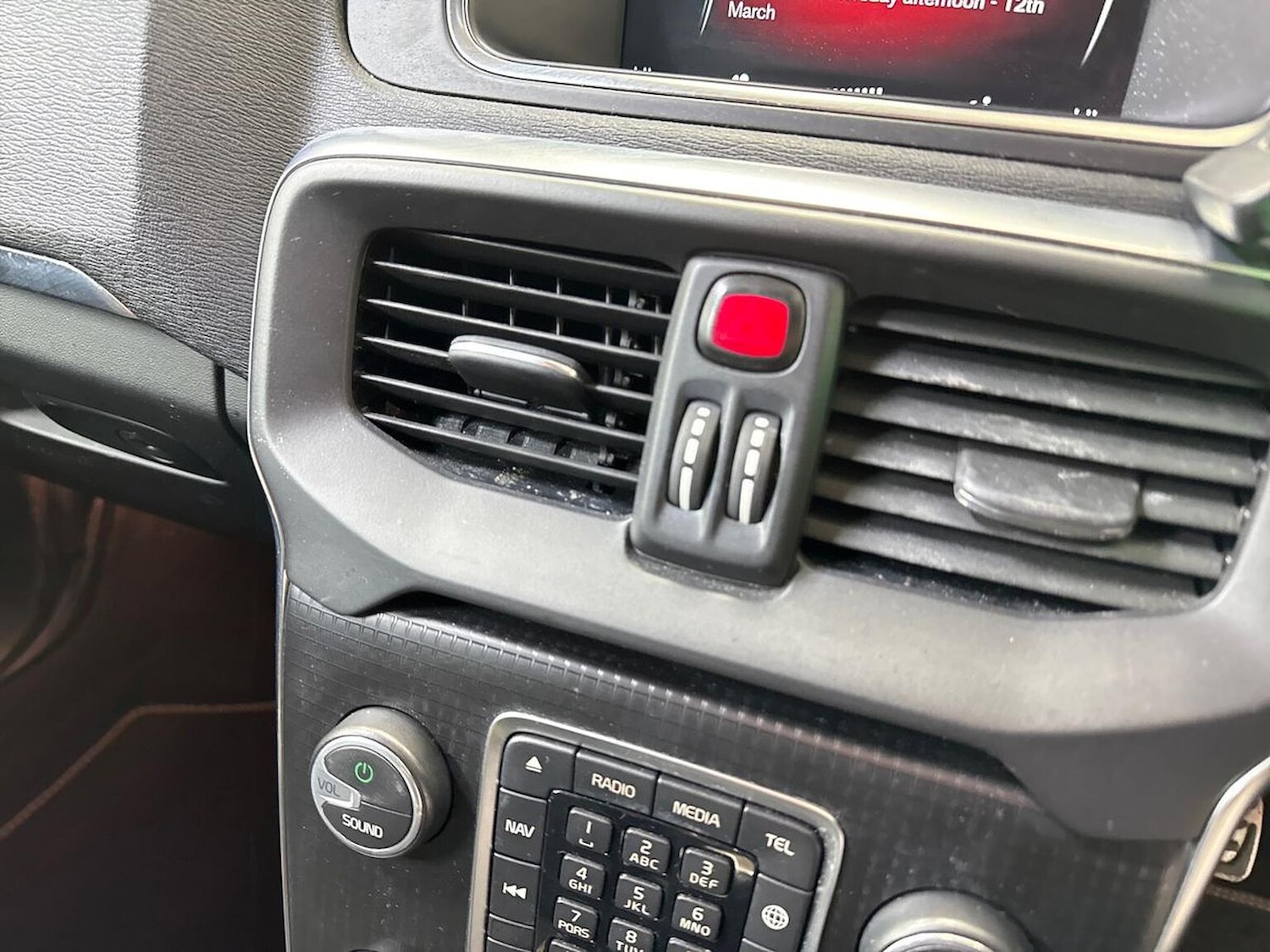 Used Volvo V40 2017 for sale - 78144508: Photo 22