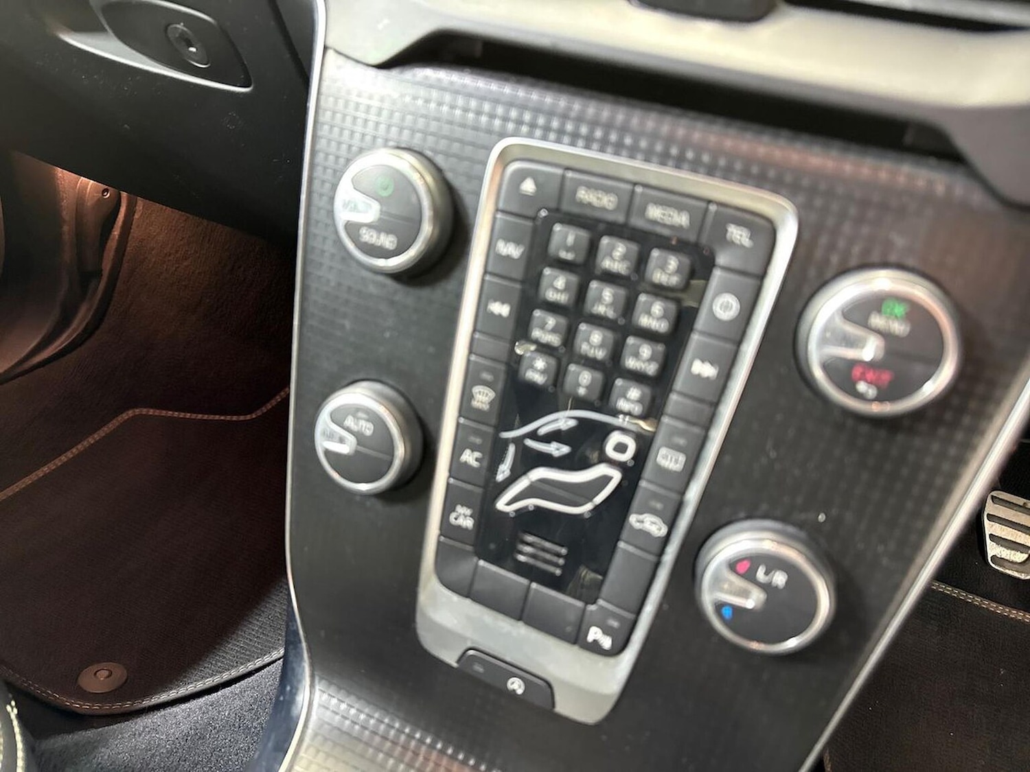 Used Volvo V40 2017 for sale - 78144508: Photo 23