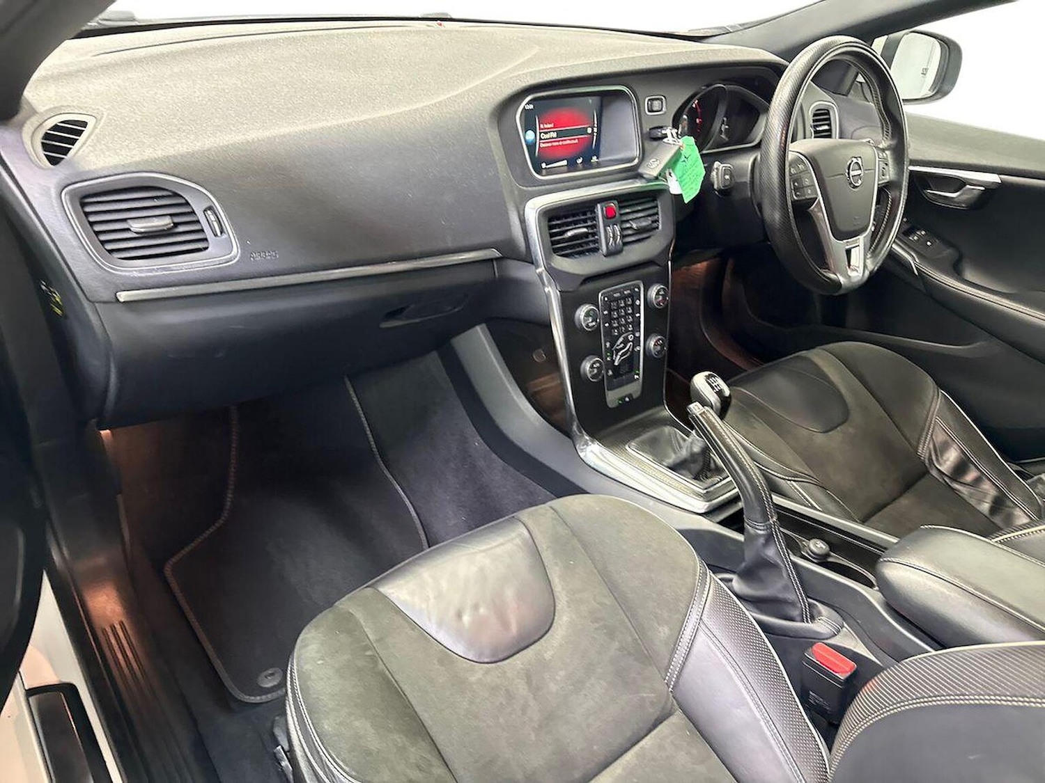 Used Volvo V40 2017 for sale - 78144508: Photo 7