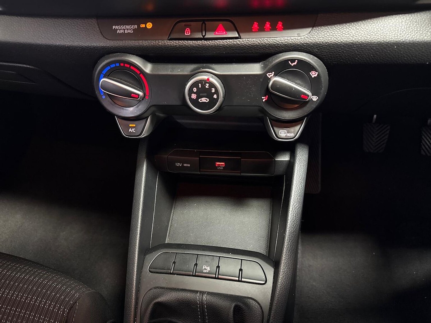 Used Kia Stonic 2022 for sale - 77980064: Photo 12