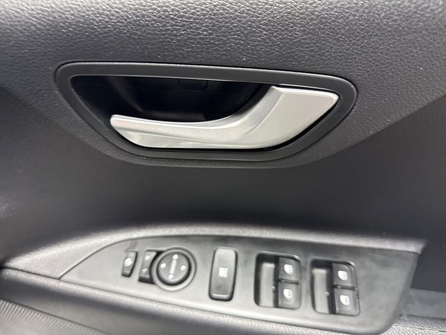 Used Kia Stonic 2022 for sale - 77980064: Photo 21