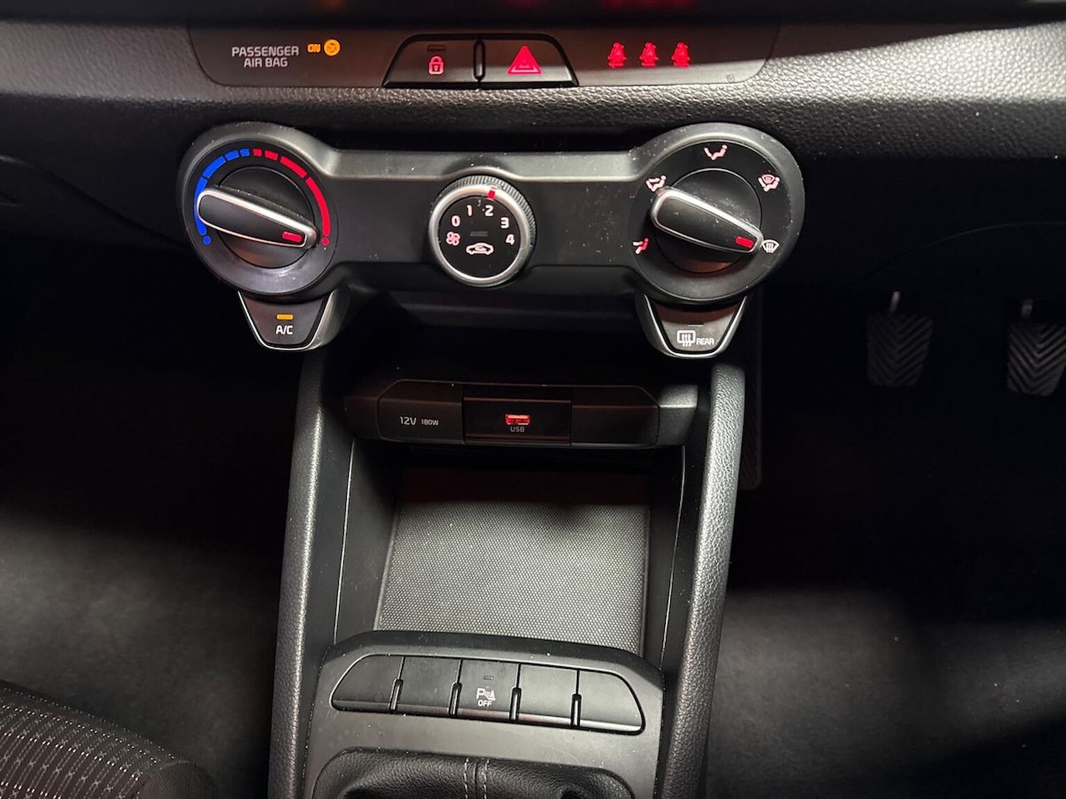 Used Kia Stonic 2022 for sale - 77980064: Photo 22