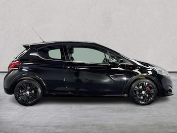 Used Peugeot 208 2017 for sale - 79563852: Photo