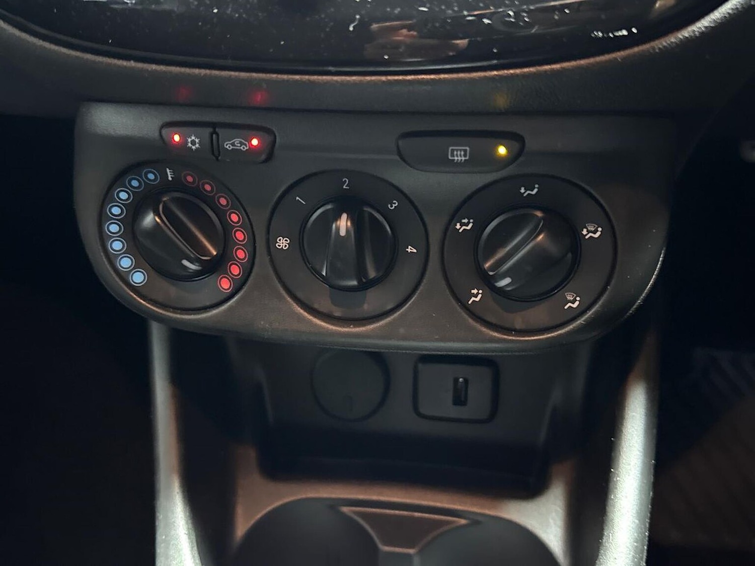 Used Vauxhall Corsa 2018 for sale - 76859225: Photo 12